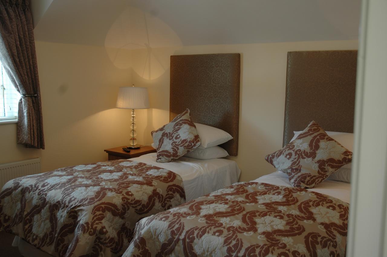 Moyvalley Hotel Self Catering Cottages Exterior foto